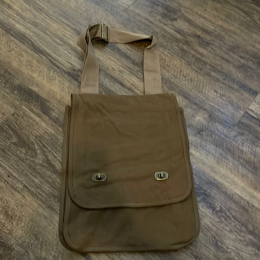 Brown Crossbody field bag with adjustable strap